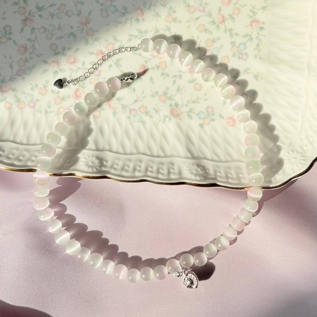 Pêche de Lune — украшение из бисера ручной работы