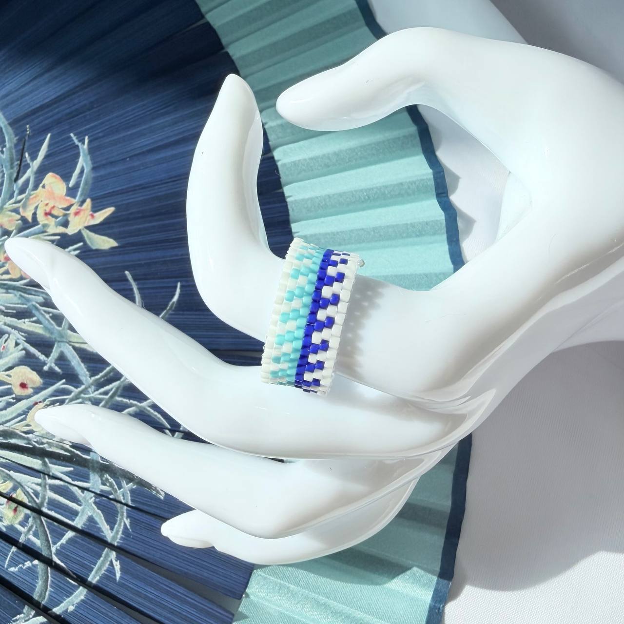 Ocean Waves — украшение из бисера ручной работы